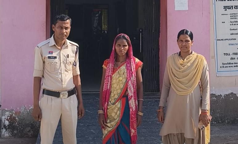 कबीरधाम पुलिस की त्वरित कार्यवाही महिला से मारपीट कर हत्या करने वाली आरोपी गिरफ्तार।