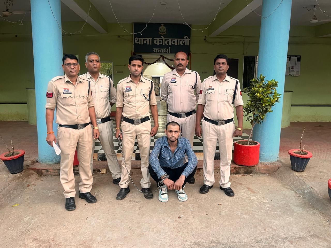 हत्या प्रकरण में त्वरित कार्यवाही करते हुए आरोपी गिरफ्तार, घटना में प्रयुक्त रक्तरंजित कपड़ा जप्त