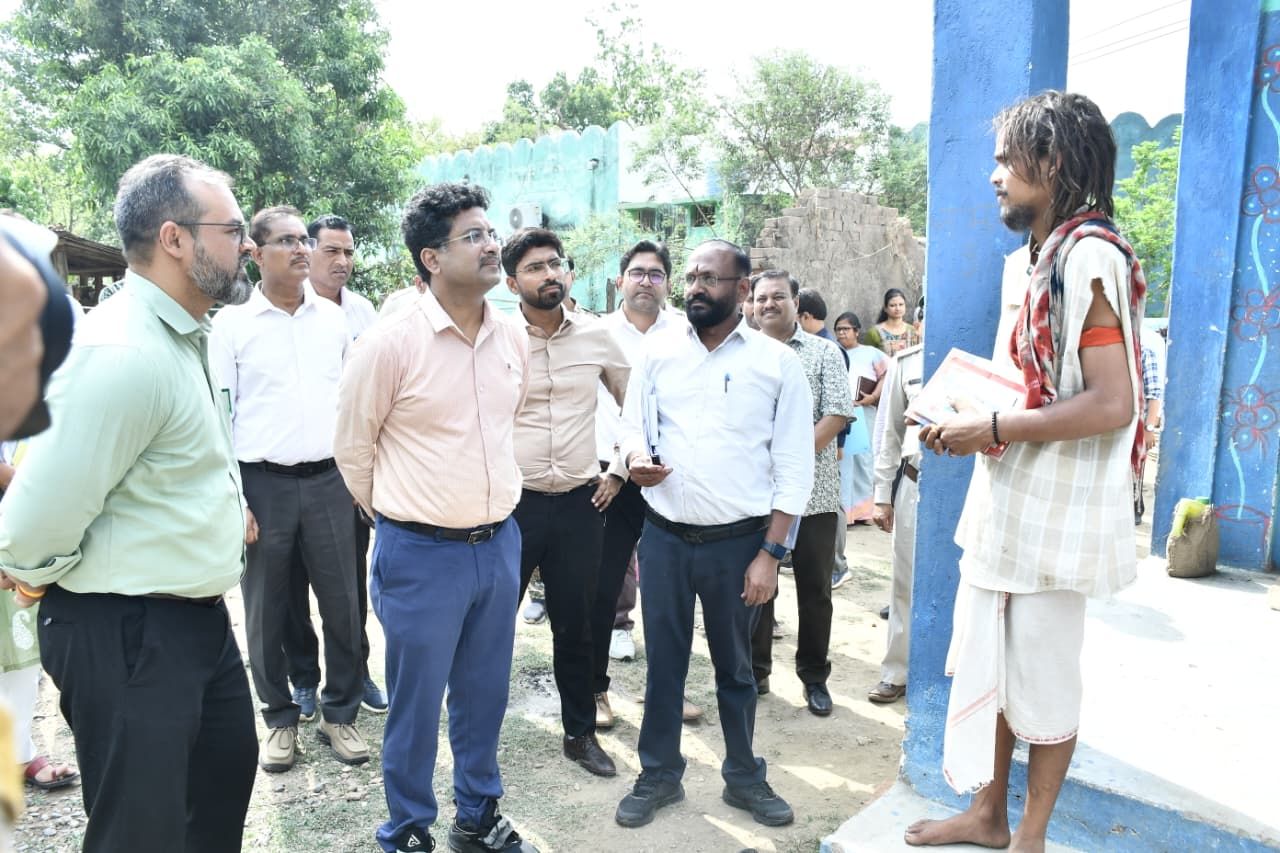 एटीआर और खुड़िया में पर्यटन को बढ़ावा देने और युवाओं के कौशल उन्नयन पर दिया जोर  प्रमुख सचिव श्री बोरा ने की पीएम जनमन और 