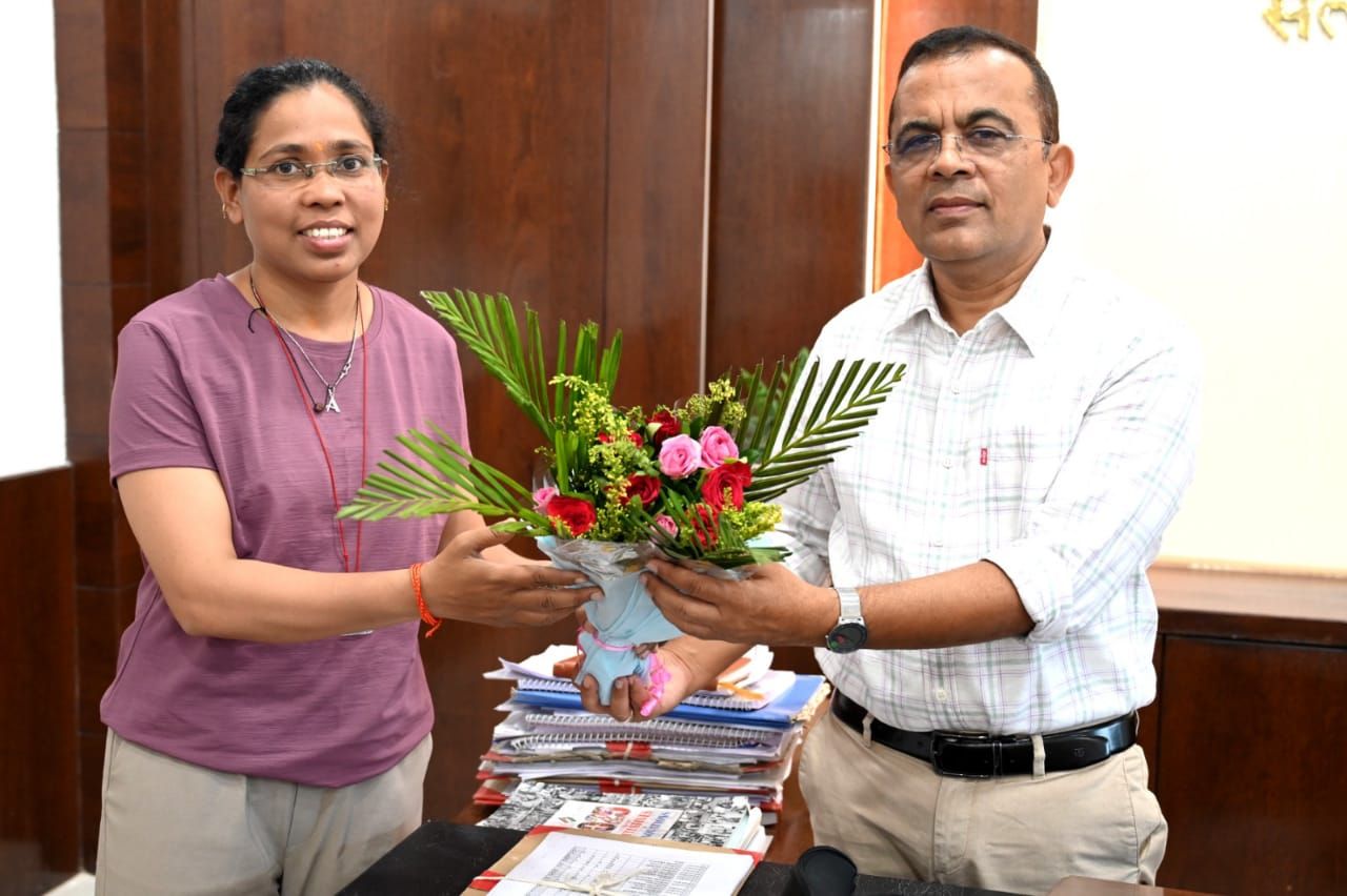 सुश्री अमिता श्रीवास ने विश्व की सर्वोच्च चोटी माउंट एवरेस्ट फतह कर जिले और प्रदेश का बढ़ाया मान