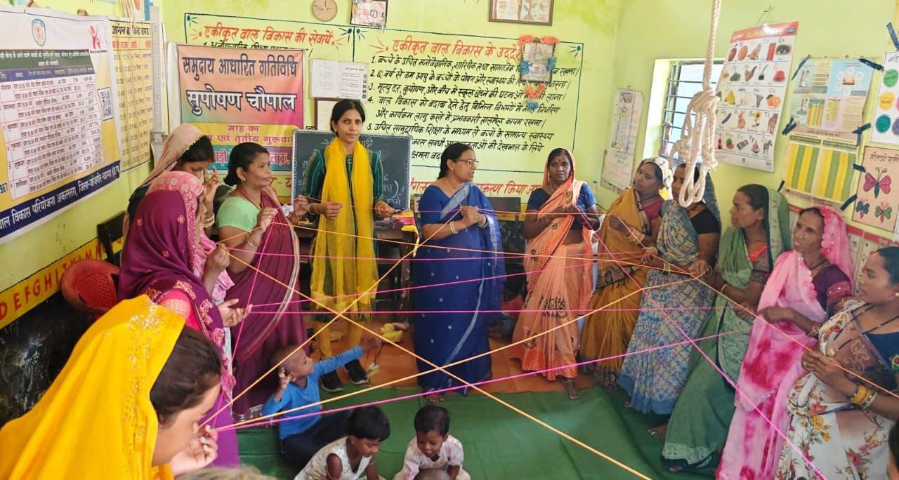आंगनबाड़ी केंद्र में सुपोषण चौपाल का किया गया आयोजन